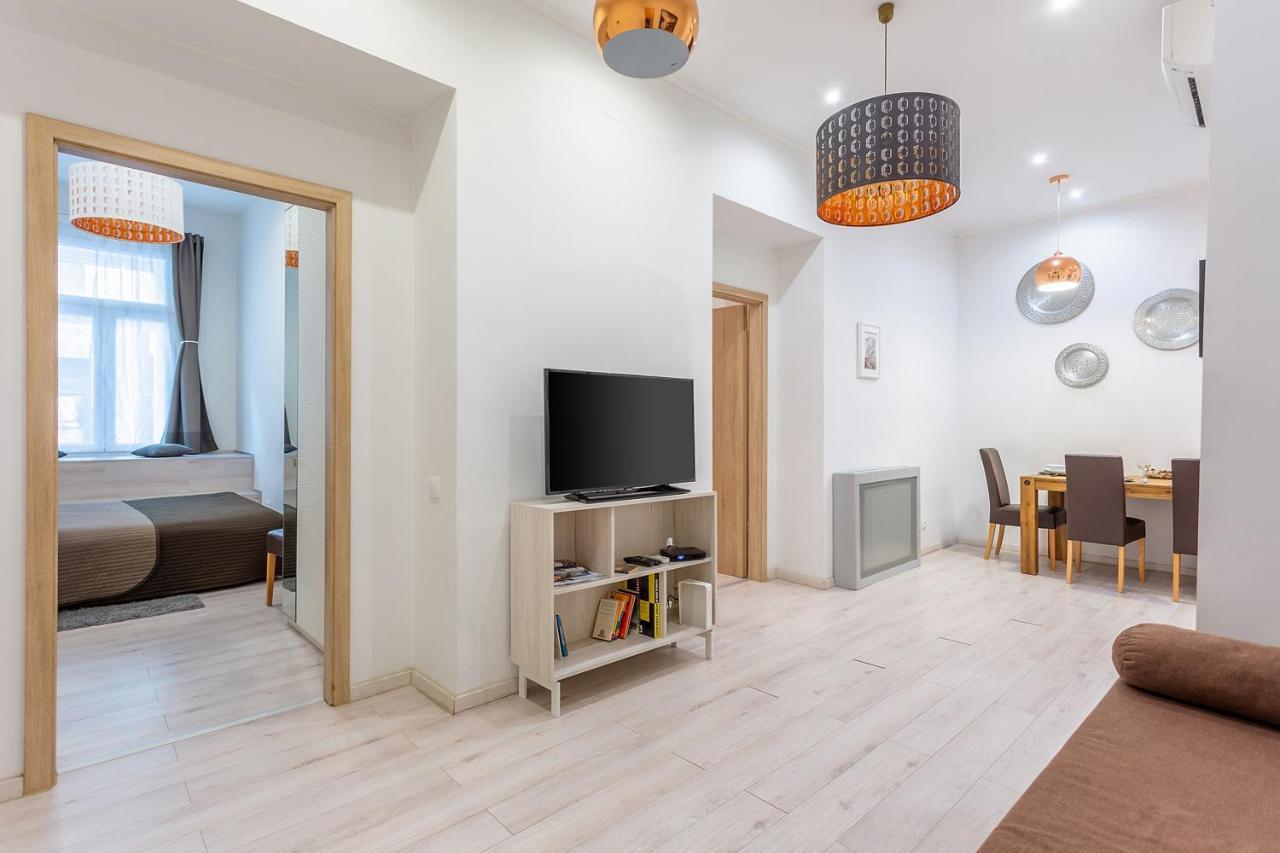 Goldcentral Apartment Dob Будапеща Екстериор снимка